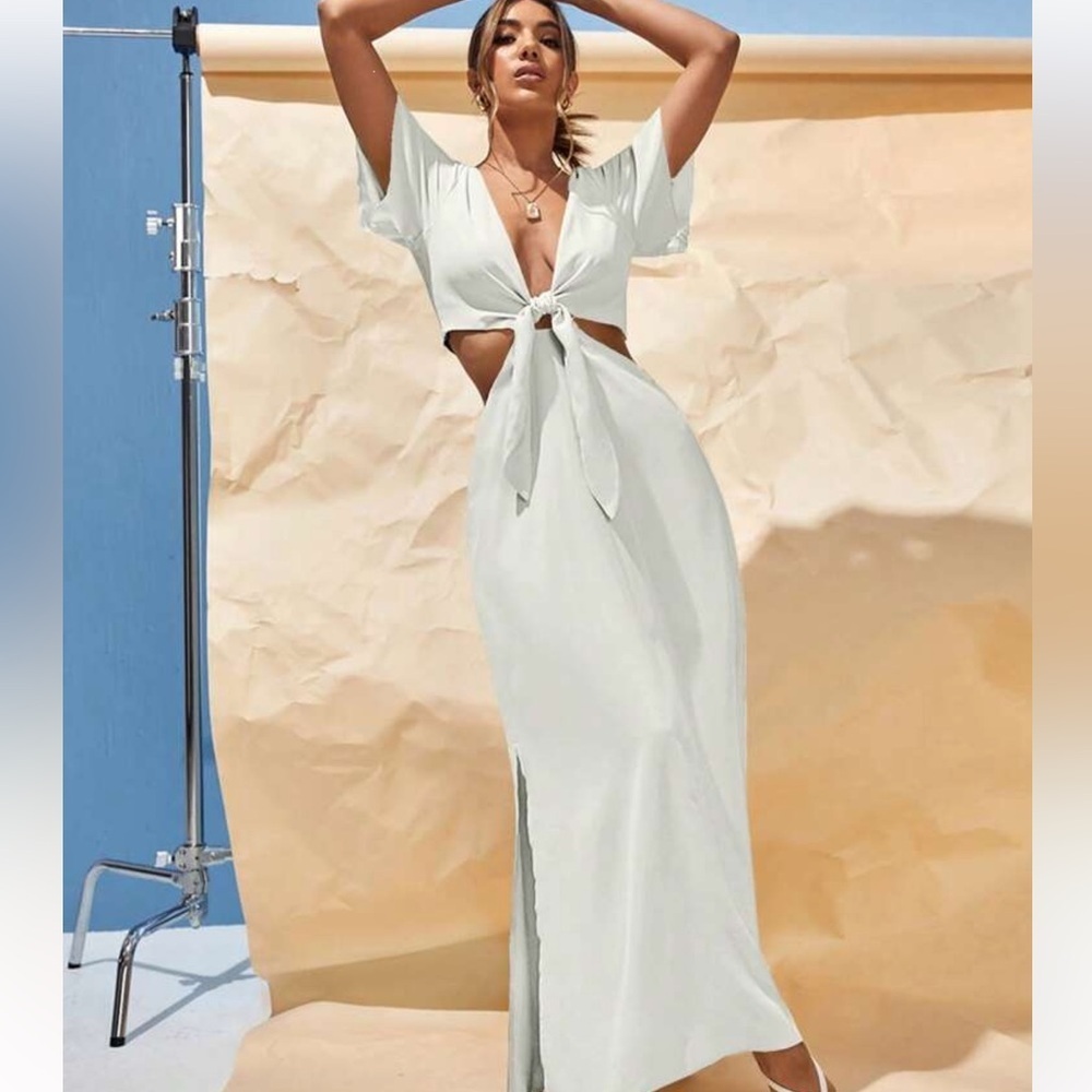 Elegant‎ Cream Tie-Front Maxi Dress